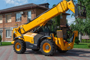 Телескопический погрузчик JCB 540-170 2017 г. 55 кВт. 3863 м/ч., №4384