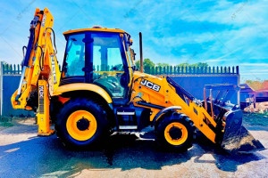JCB 3CX Sitemaster Plus 2021 y. 81 kW * 2300 m/h. 
