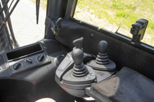 Вилочный погрузчик Linde H16T-01  2013 г. 19178 м/ч., № 3521