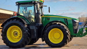 Трактор John Deere 8400R 2020 г. 4413 м/год. № 5573