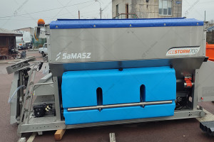 Samasz IceSTORM 700 road salt and sand spreaders