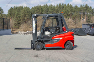 Вилочный погрузчик Linde H25T-01 2020 г. 39,6 кВт., 5026 м/ч. №6084