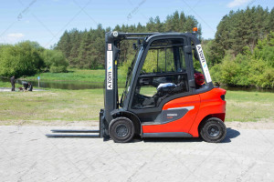 Вилочный погрузчик Linde H25T-01 2020 г. 39,6 кВт., 5026 м/ч. №6084