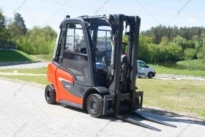 Вилочный погрузчик Linde H25T-01 2020 г. 39,6 кВт., 5026 м/ч. №6084