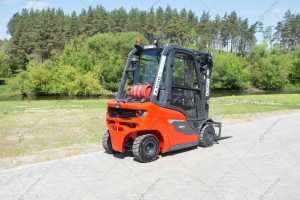 Вилочный погрузчик Linde H25T-01 2020 г. 39,6 кВт., 5026 м/ч. №6084