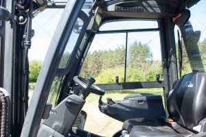 Вилочный погрузчик Linde H25T-01 2020 г. 39,6 кВт., 5026 м/ч. №6084