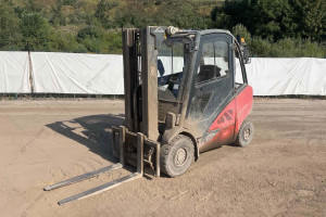Linde H30D 2010 y. 4890 m/h.