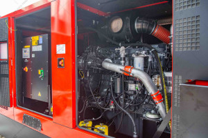 Дизельный генератор HIMOINSA HFW-600 T5 525/478 кВт