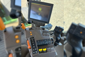 Трактор John Deere 7R310 2017 г. 6200 м/год.