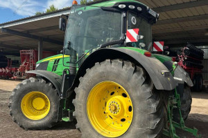 Трактор John Deere 7R310 2017 г. 6205 м/год. Трактор John Deere 7R310 2017 г. 6205 м/год.