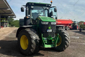 Трактор John Deere 7R310 2017 г. 6205 м/год. Трактор John Deere 7R310 2017 г. 6205 м/год.