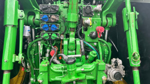 Трактор John Deere 7310R 2017 г. 6226,7 м/год. № 5652