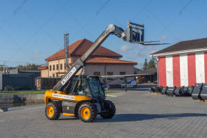 Погрузчик JCB 516-40 2017 г. 35 кВт. 206 м/ч., № 3682 B 