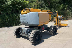 Коленчатый подъемник Haulotte HA16RTJPRO 4WD 2015 г. 1793 м/ч.