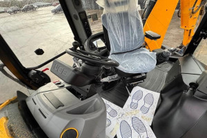Экскаватор погрузчик JCB 3CX 14 2023 г. 81 кВт 240 м/ч.