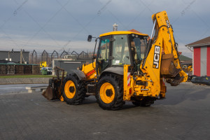 Экскаватор погрузчик JCB 4CX 2016 г. 5770 м/ч., №5045