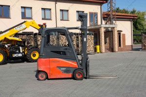 Электропогрузчик Linde E20PH-02 2018 г. 5427 м/ч., №5525