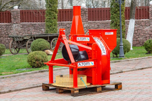 Навісна зернодробарка для кукурудзяної пасти Gruber Profi 600M