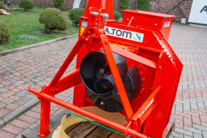 Навісна зернодробарка для кукурудзяної пасти Gruber Profi 600M