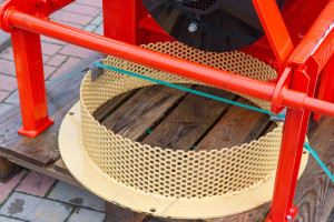 Навісна зернодробарка для кукурудзяної пасти Gruber Profi 600M