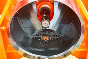 Навісна зернодробарка для кукурудзяної пасти Gruber Profi 600M