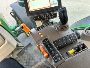 Трактор John Deere 8400R 2020 г. 4153,1 м/год. № 5629 Трактор John Deere 8400R 2020 г. 4153,1 м/год. № 5629