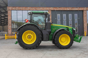 Трактор John Deere 8400R 2020 г. 4153,1 м/год. № 5629