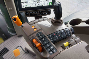 Трактор John Deere 8400R 2020 г. 4153,1 м/год. № 5629