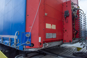 Тентованный борт (штора) полуприцеп Schmitz Cargobull S01 2006 г. 