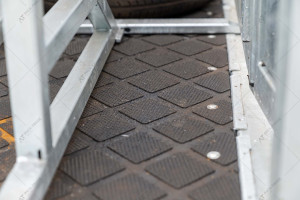 Станок для вертикальной фиксации КРС A.ТОМ с оцинкованным покрытием