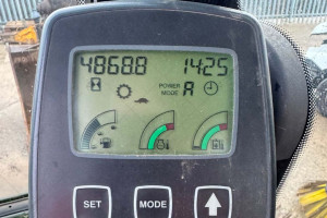 Гусеничний екскаватор JCB JS220 LC 2010 р.128,4 кВт 4868 м/год.