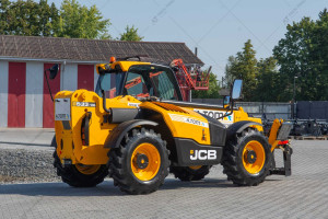 Телескопический погрузчик JCB 533-105 2017 г. 55 кВт. 4096 м/ч., №4501 B