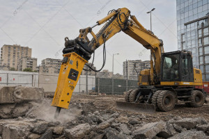 Indeco HP 1500 hydraulic breaker