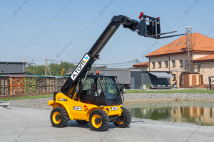 Погрузчик JCB 520-40 2014 г. 2142 м/ч., №4235 B