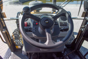 Экскаватор погрузчик Caterpillar 424 2025 г. 8 м/ч. № 5527 B