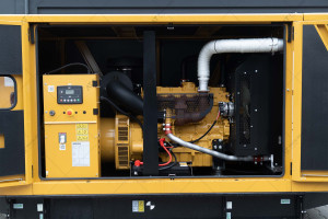 Дизельный генератор CAT DE220E0 174,4/160 кВт