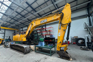 Гусеничний екскаватор JCB JS220 LC T4F 2017 р. 129 кВт. 6154 м/год.,№5327