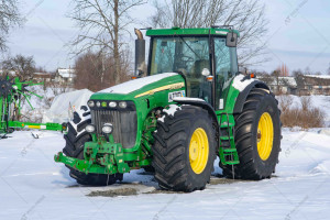 Трактор John Deere 8320 2004 г. 320 к.с. 13126 м/ч. № 3766 