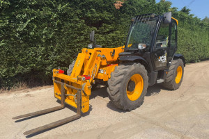 Телескопический погрузчик JCB 531-70 2019 г. 55 кВт * 3080 м/ч.