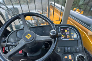 Телескопический погрузчик JCB 540-140 2017 г. 7150 м/ч.