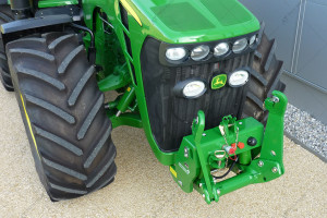 Front hitch SAUTER for John Deere 8 Series