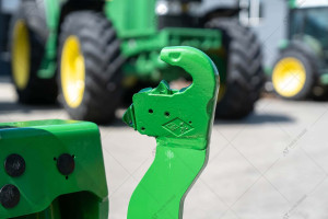 Front hitch SAUTER for John Deere 8 Series