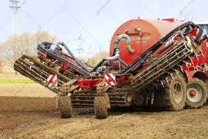 Disc harrow with applicator VOLMER Agritec TRG-W 9000+
