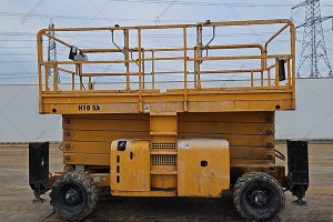 Самохідний ножичний підіймач Haulotte H18SX 2015 р.  Самохідний ножичний підіймач Haulotte H18SX 2015 р.