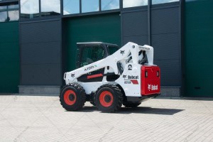 BOBCAT S740 2017 y. 2349 m/h., №2666 RESERVED