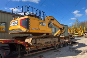 Гусеничний екскаватор JCB 220X LC 2019 р. 6000 м/год.