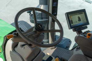 Трактор JOHN DEERE 8320R 2020 р. 320 к.c. 4910 м/год. №5332