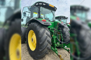 JOHN DEERE 7230R 2013 y. 230 h.p. 4883 m/h.