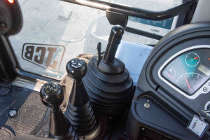 Экскаватор погрузчик JCB 4CX 2019 г. 5088 м/ч. № 5676