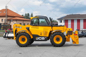 JCB 533-105 2023 y. 611 m/h. * №6668 B